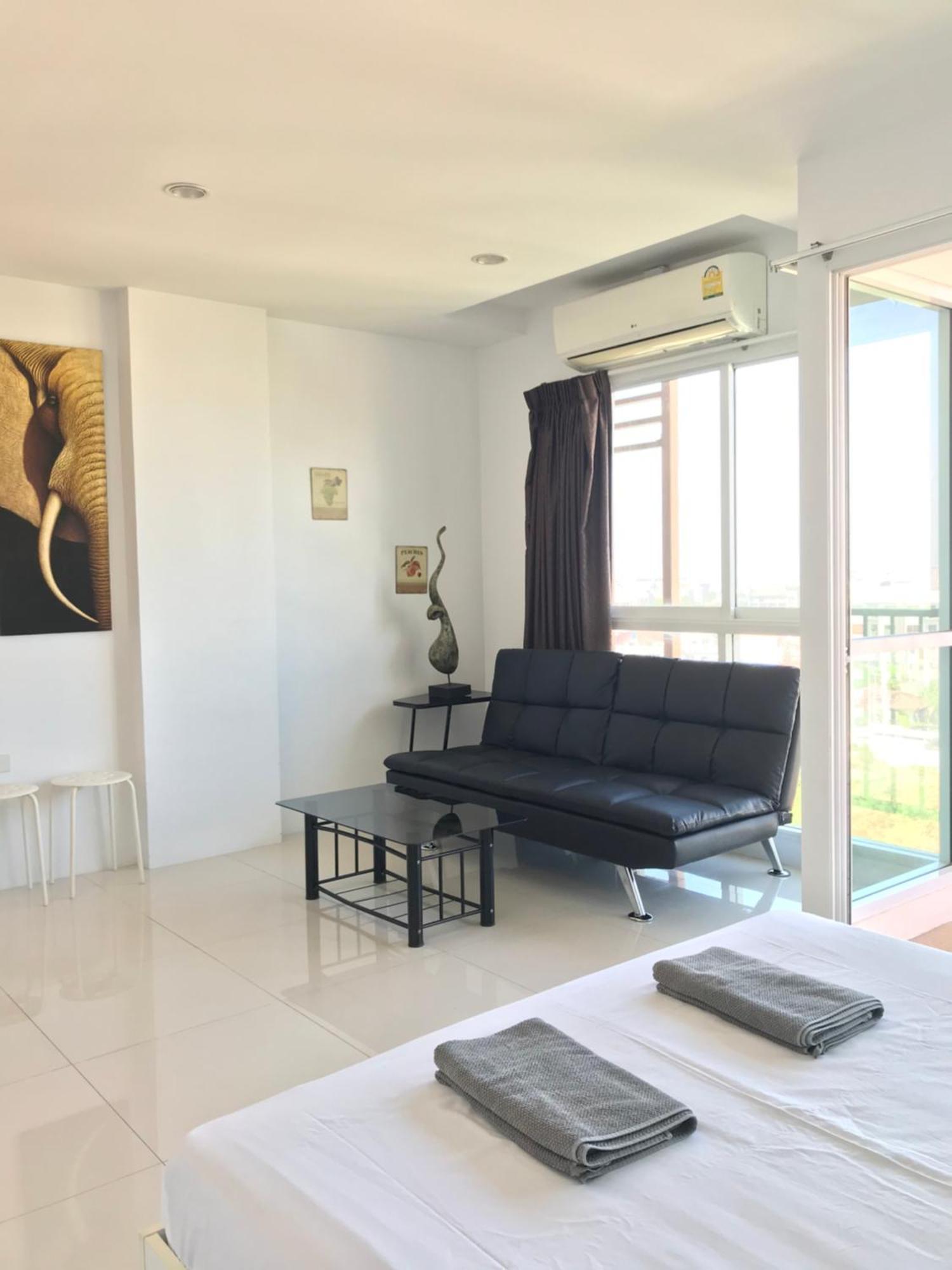 Diamond Suite Патая Екстериор снимка