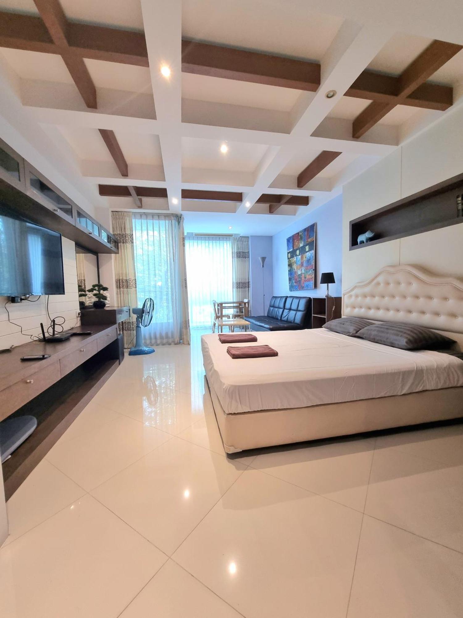 Diamond Suite Патая Екстериор снимка